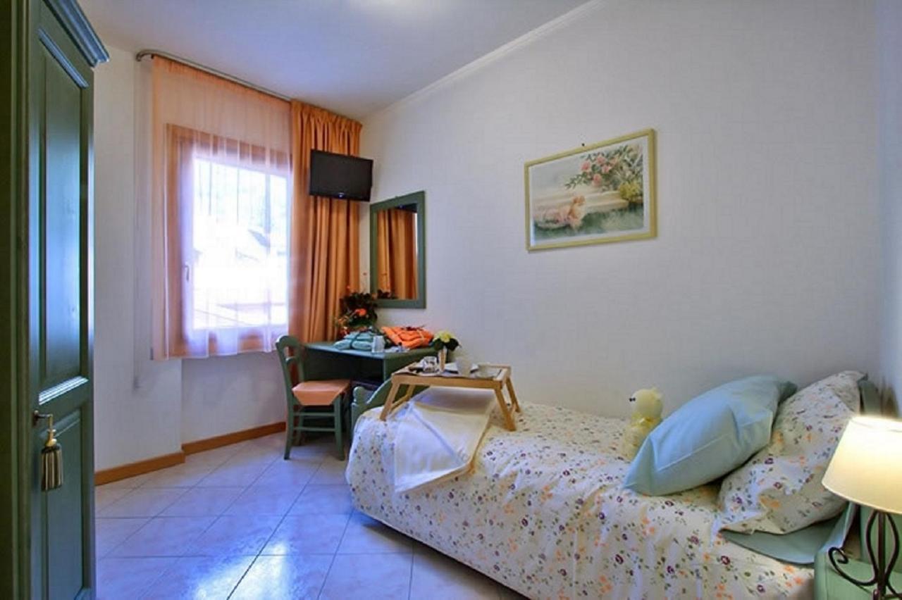 Pergola Rooms Tolmezzo Ngoại thất bức ảnh